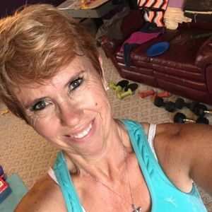 Meet your Posher, Debbie